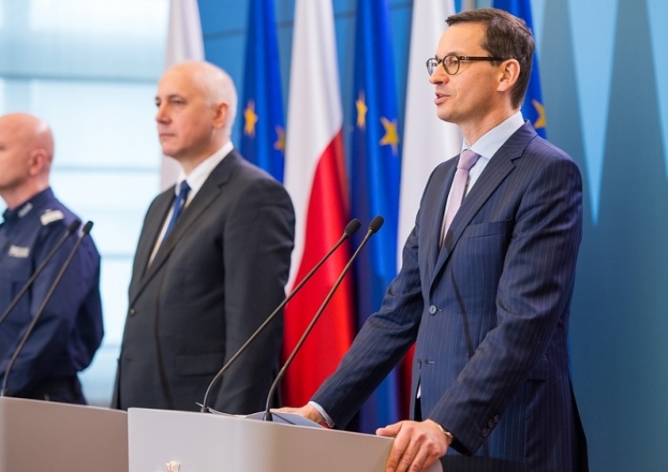  Mateusz Morawiecki: Zgodnie z ostatnimi badaniami blisko 90 proc. Polaków czuje się w Polsce bezpiecznie