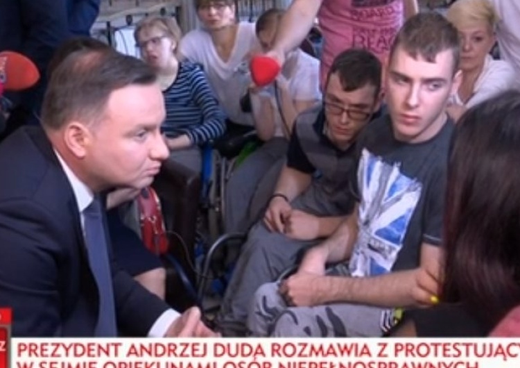  Prezydent spotkał się z protestującymi w Sejmie