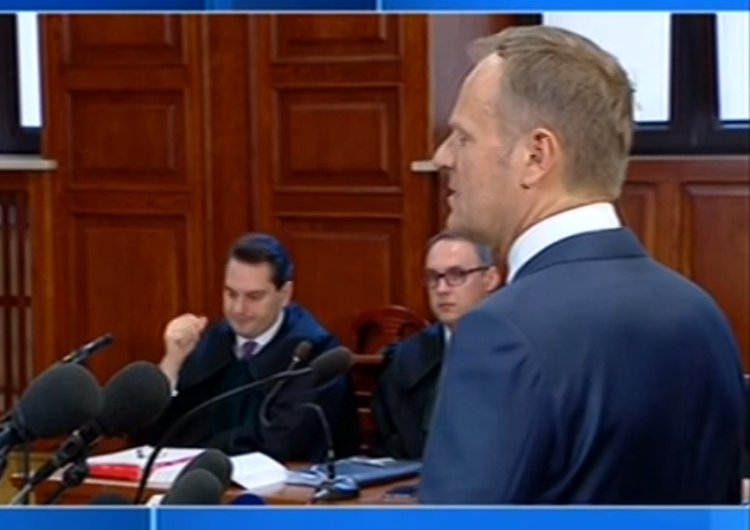 Tusk przed sądem: "Nie planowałem wspólnej wizyty, jak sądzę L. Kaczyński również"