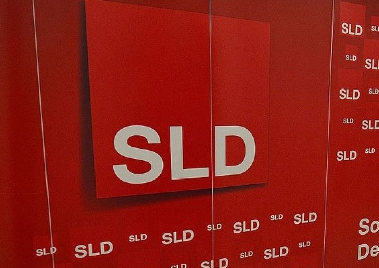 Adrian Grycuk SLD odleciał w kosmos! "Nie ma 100-lecia niepodległości Polski bez 45-lecia PRL"