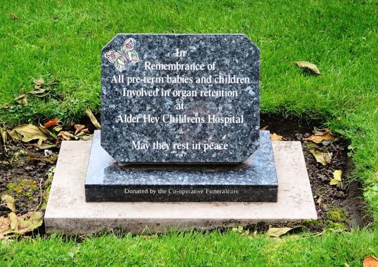 Straszna przeszłość szpitala, w którym leży Alfie Evans