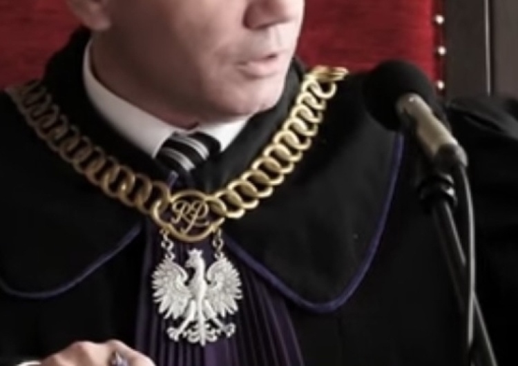 "Gazeta Polska Codziennie": Członkowie "nadzwyczajnej kasty" trzymają się mocno swoich foteli w SN