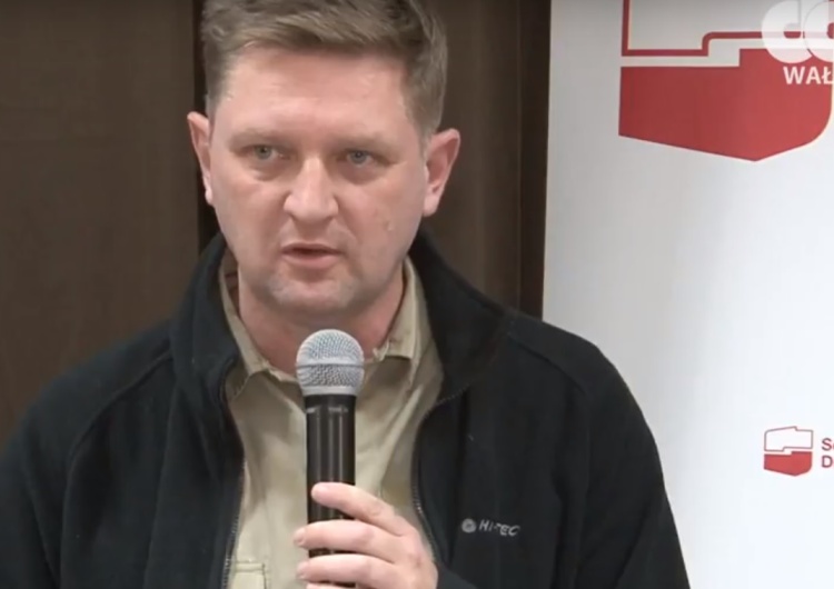 Rozenek: Burmistrz Jersey chce tylko przenieść pomnik. Ciekawe co myślą rodziny żołnierzy radzieckich...