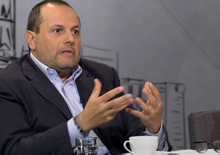 Włoski dziennikarz w zszokowanym TVN24: Imigranci nie pochodzą z Syrii. Bzdura. Europa nie ma jaj