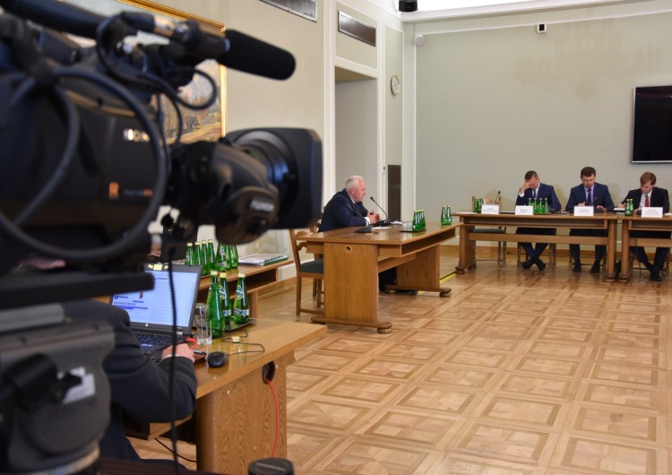 Gen Łuczak: Były podejrzenia, że pieniądze z Amber Gold przekazane zostaną na OLT