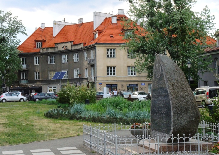 Tomasz Gutry [Nasza Fotorelacja] Unieważniona reprywatyzacja. Kamienica przy Schroegera 72 w Warszawie