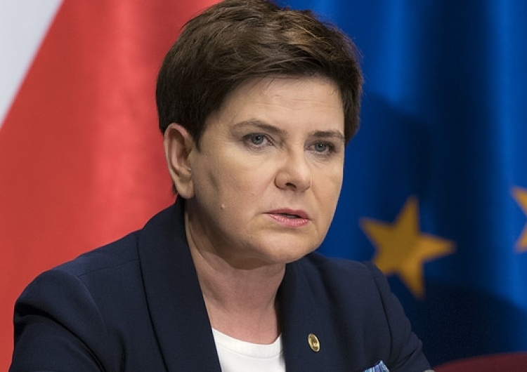  Marian Panic: W niemieckiej prasie... atak na polski rząd za ustawę obniżającą uposażenia posłów