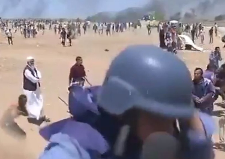  [video] Wstrząsające nagranie. Próba zastrzelenia dziennikarki Al Jazeera przez izraelskiego snajpera