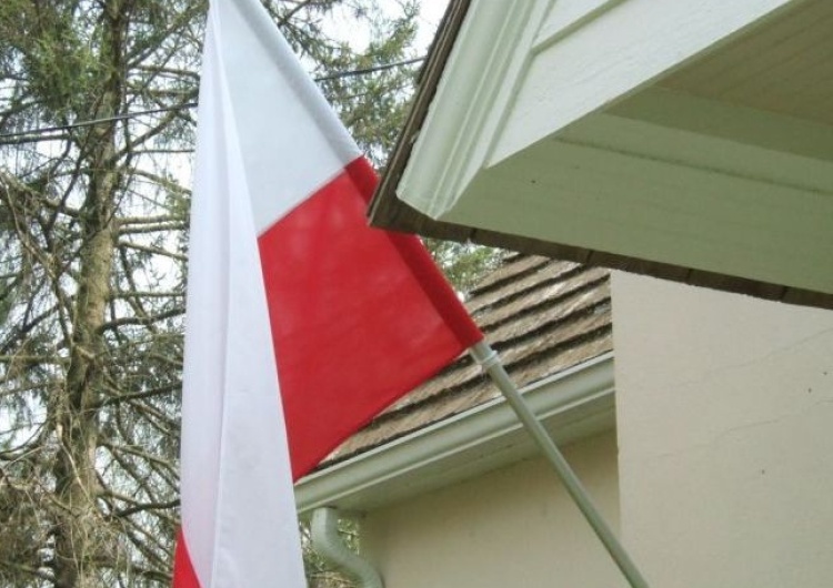  Jerzy Bukowski: Kto ma alergię na polską flagę?