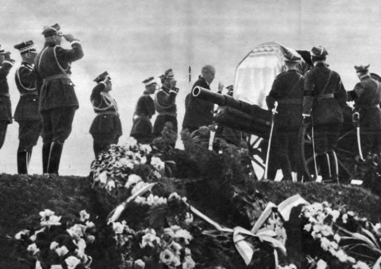 Pogrzeb Piłsudskiego Jerzy Bukowski: Renowacja trumny Piłsudskiego