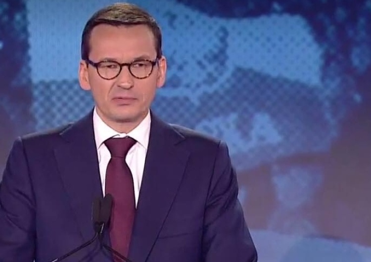 Mateusz Morawiecki skomentował burdy kibiców na meczu między Legią a Lechem