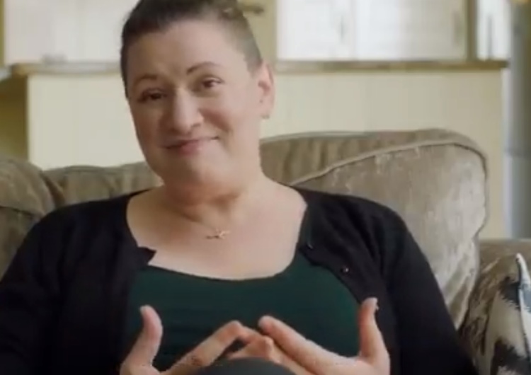  [video] Aborcyjny spot Amnesty International: Co irytuje w ciąży? Problemy z malowaniem paznokci