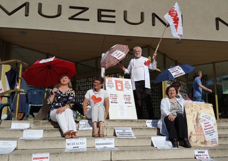 Noc muzeów znaczona protestem