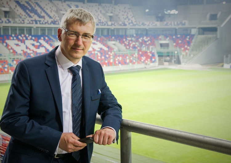 Lewandowski w "Za, a nawet przeciw": Praca w niedzielę, tylko ta niezbędna