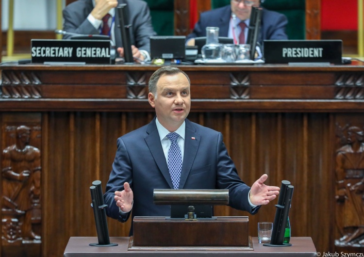  Andrzej Duda: Rosja stwarza zagrożenie dla pokoju i stabilności