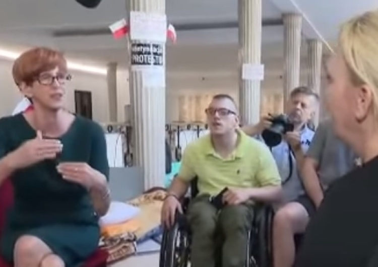  [video] Elżbieta Rafalska o proteście niepełnosprawnych: "To dobra decyzja"