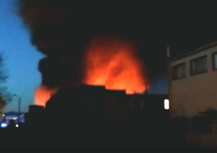  [video] Ministerstwo Środowiska alarmuje. Coraz więcej pożarów wysypisk śmieci