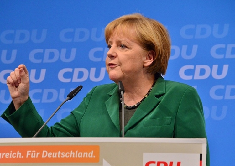  Angela Merkel popiera pomysł utworzenia europejskiej armii