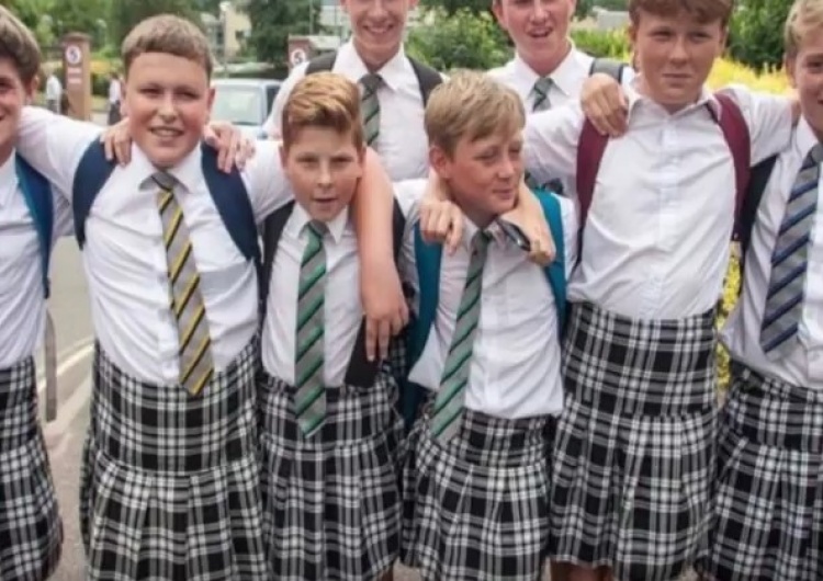  Brytyjskie szaleństwo gender. Chłopcy zamiast szortów mają nosić spódnice