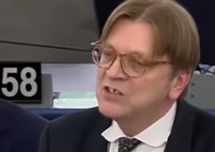 "Cheerleaderki Putina" Dominika Cosic: Za te słowa ktoś powinien p. Verhofstadta podać do sądu