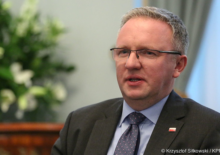 Mocne słowa Szczerskiego o przyjeździe Fransa Timmermansa do Warszawy