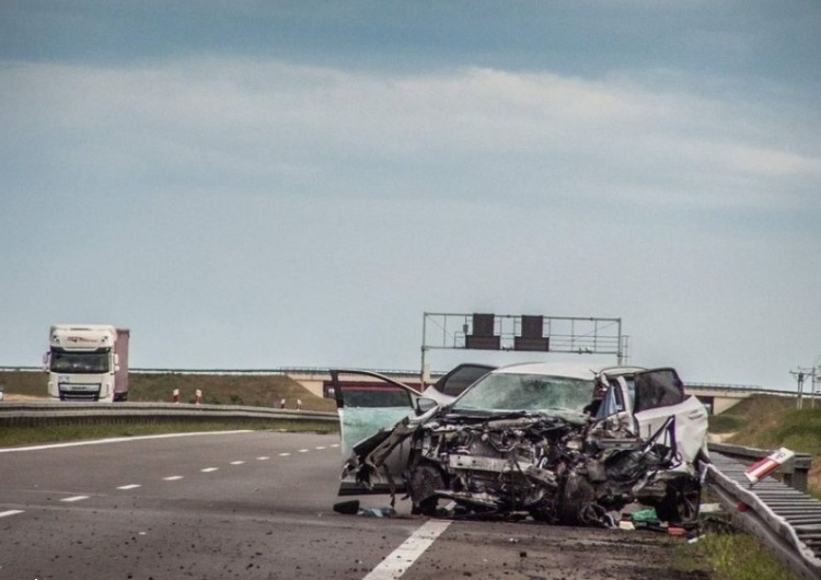 Jechał pod prąd na drodze ekspresowej S3, doprowadził do tragedii. Policja bada przyczyny wypadku