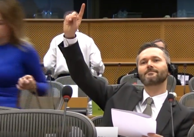 Kacper Płażyński: Jeśli Wałęsa dysponuje wiedzą, że plany zagospodarowania są pod deweloperów...