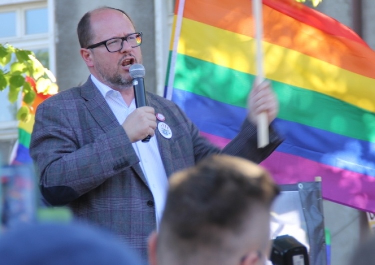  Paweł Adamowicz: Dobry, zły czy brzydki?