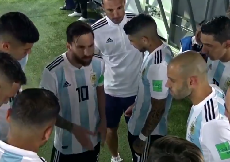 Niesamowite filmy z kulis meczu Nigeria - Argentyna. Leo Messi jak prawdziwy kapitan...