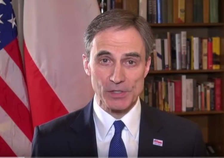 Ambasador USA z zadowoleniem przyjmuje zmiany nowelizacji ustawy o IPN