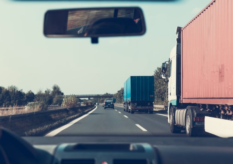 Ułatwienia w poborze opłat mają upłynnić ruch na autostradzie A1