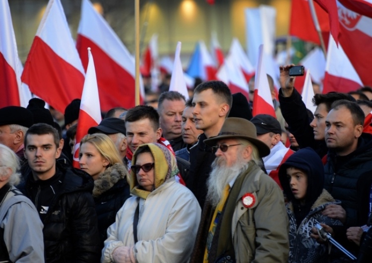 T. Gutry Prezydent Duda: Gdybyśmy odkleili spory polityczne od święta, spokojnie poszlibyśmy w jednym marszy