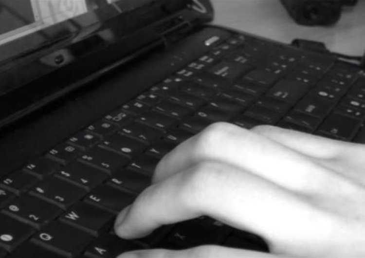 Petycja podpisana m.in. przez C. Krysztopę zwalczająca cenzurę w internecie trafiła już do ministerstwa