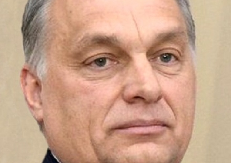 Viktor Orbán przegrywa głosowanie w parlamencie, ale tak naprawdę wygrywa coś więcej