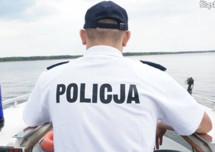 Policyjni wodniacy uratowali dwóch 15-latków