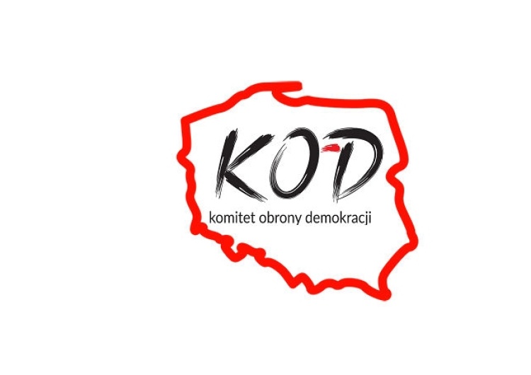 Kijowski nieudolnie reanimuje KOD: na naszym marszu było 50-60 tysięcy ludzi. Dane policji: ok. 10 tys.