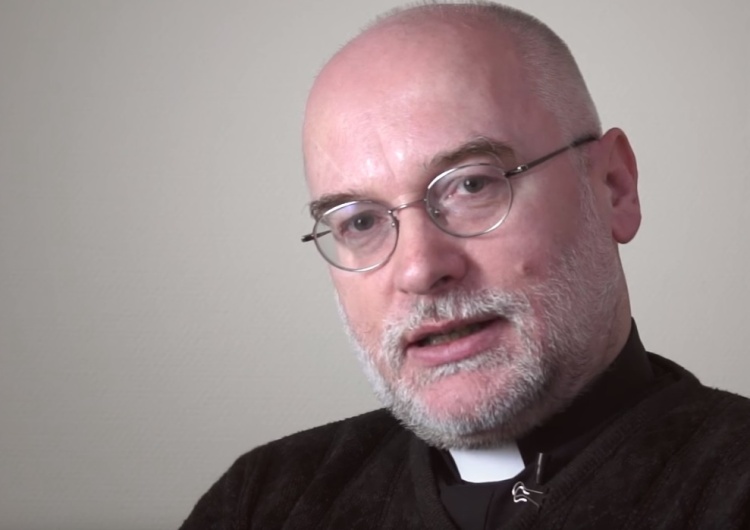 ks. Dariusz Kowalczyk mocno odpowiada Hołowni: Dla mnie kwintesencją demontażu państwa jest pan Rostowski