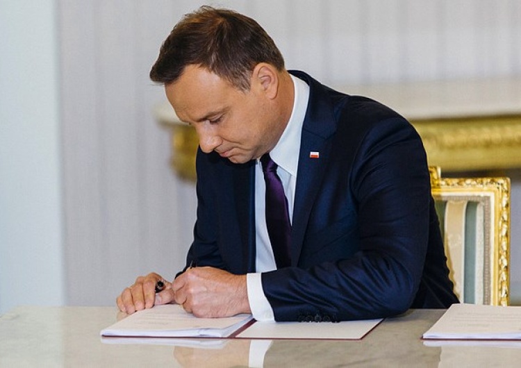 Przełomowy podpis Prezydenta pod ustawą o związkach zawodowych, to dzień sukcesu Solidarności!