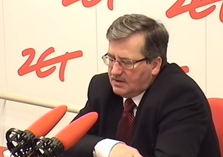  Komorowski: Z powodu kosmitów też będziemy robili ekshumacje ofiar katastrofy smoleńskiej?