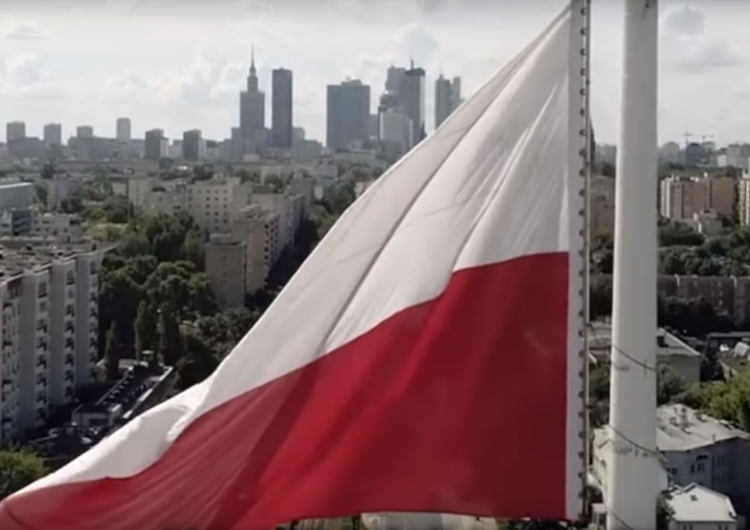  [Wideo] Przejmujący film o Powstaniu Warszawskim stworzony przez Stefana Tompsona