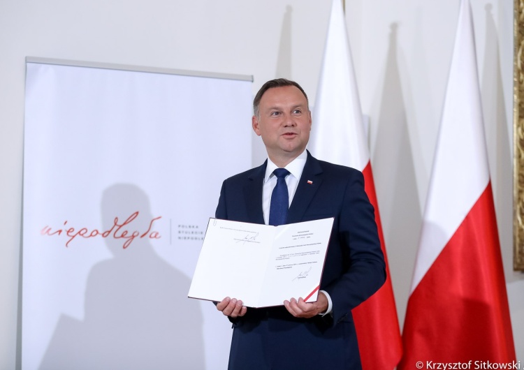 Andrzej Duda podpisał ustawę ustanawiającą Medal Stulecia Odzyskanej Niepodległości