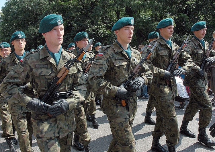 Poznaliśmy awanse z okazji 15 sierpnia. Wyższy stopień uzyska m.in. dowódca WOT