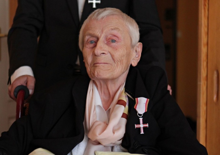 Janina Helena Ujma odznaczona Krzyżem Wolności i Solidarności