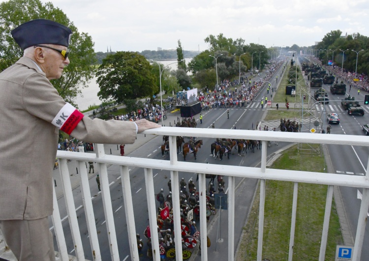 Tomasz Gutry Wielka Deflada Wojskowa 100 lat niepodległości.