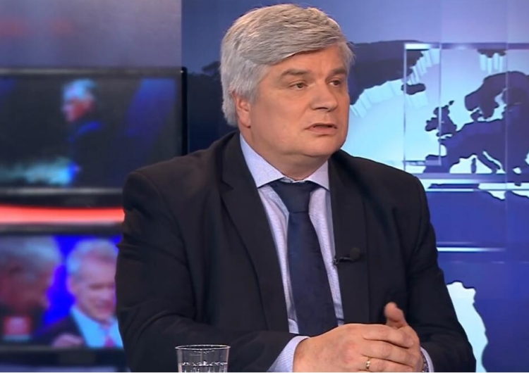  Maciej Lasek na tropie afery: Z czego [Kaczyński] opłaca dom, media, komunikację, jedzenie i ubranie?