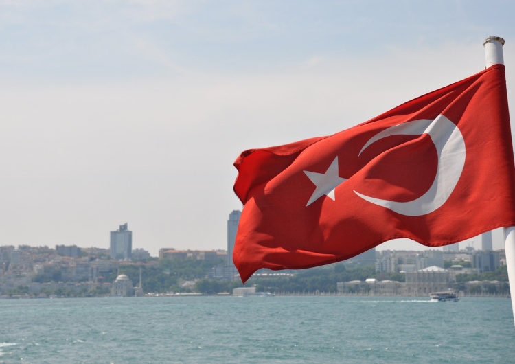  [video] Turcja: Ostrzelano ambasadę USA w Ankarze