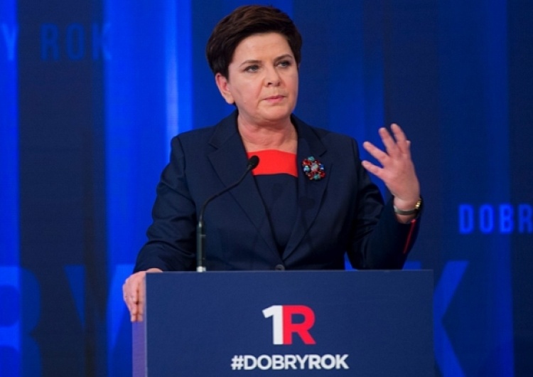 „Dotrzymujemy słowa. To był dobry rok..." - premier Beata Szydło o rocznicy rządu