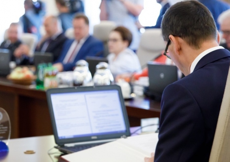  Zbigniew Kuźmiuk: Rada Ministrów przyjęła projekt budżetu państwa na 2019 rok