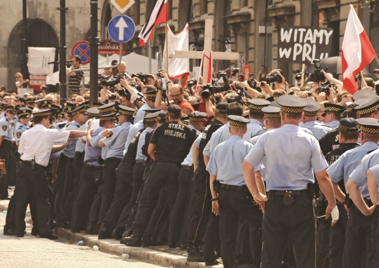  "W rosyjsko-niemieckich kleszczach". Polska już jest na wojnie