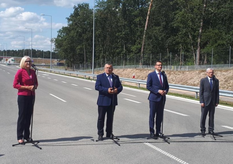 Na tę drogę czekali kierowcy ze wschodniej Polski. Premier otworzył...